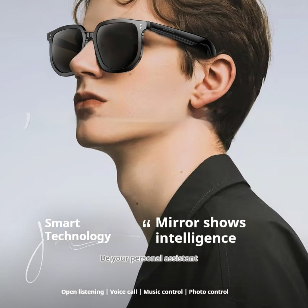 Person wearing sunglasses with text about smart technology and mirror functions on a light gray background